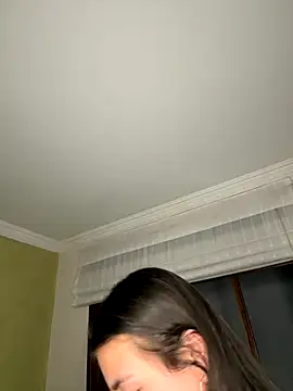 Snapshot of aurora_divine chatting on September 11, 12:33 am aurora divine online show from September 11, 12:33 am