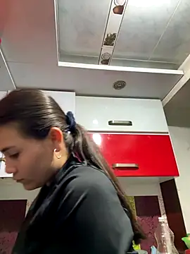 Snapshot of aurora_divine chatting on September 11, 10:54 pm aurora divine online show from September 11, 10:54 pm