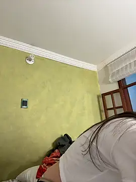 Snapshot of aurora_divine chatting on September 17, 10:44 pm aurora divine online show from September 17, 10:44 pm