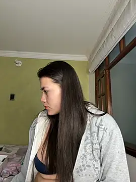 Snapshot of aurora_divine chatting on September 30, 10:59 pm aurora divine online show from September 30, 10:59 pm