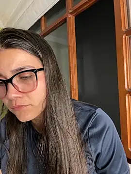 Snapshot of aurora_divine chatting on October 13, 12:10 am aurora divine online show from October 13, 12:10 am