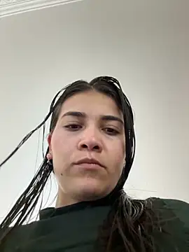 Snapshot of aurora_divine chatting on October 13, 1:00 pm aurora divine online show from October 13, 1:00 pm