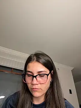 Snapshot of aurora_divine chatting on October 15, 10:54 pm aurora divine online show from October 15, 10:54 pm