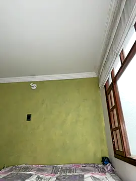 Snapshot of aurora_divine chatting on October 31, 1:01 pm aurora divine online show from October 31, 1:01 pm