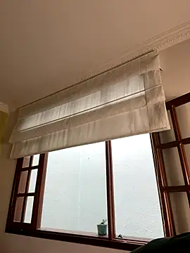 Snapshot of aurora_divine chatting on November 2, 1:24 pm aurora divine online show from November 2, 1:24 pm