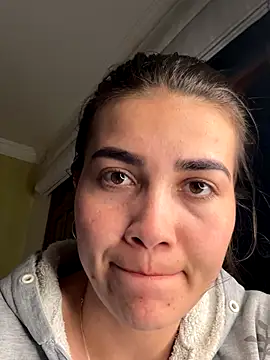 Snapshot of aurora_divine chatting on November 14, 11:02 pm aurora divine online show from November 14, 11:02 pm