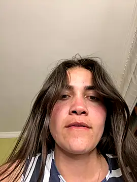 Snapshot of aurora_divine chatting on December 2, 11:23 pm aurora divine online show from December 2, 11:23 pm