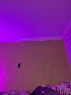 aurora divine online show from February 13, 10:50 pm