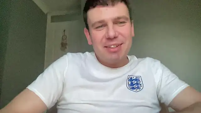 Snapshot of GotItGoin chatting on July 2, 8:15 pm GotItGoin online show from July 2, 8:15 pm