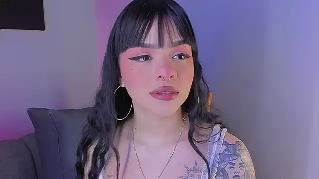 Snapshot of maddy_walker chatting on January 15, 9:09 pm maddy walker online show from January 15, 9:09 pm