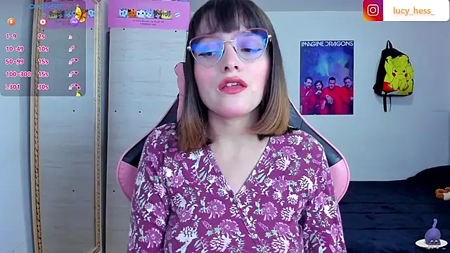 Lucyy-hess online show from November 5, 7:03 pm