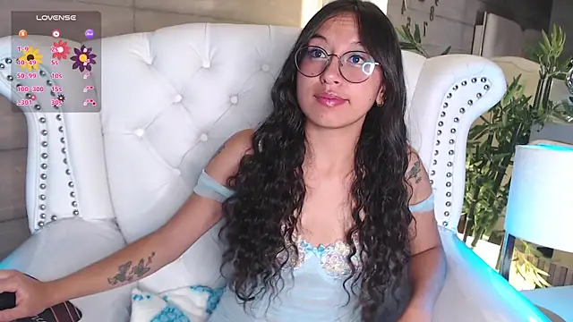 MadyJackson online show from March 4, 8:05 pm