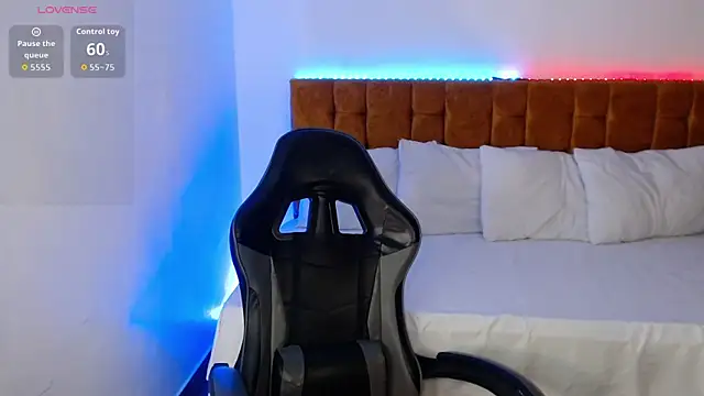 alexiaaross online show from November 18, 11:59 pm