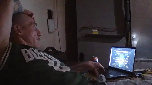 Snapshot of CandiedPompano chatting on October 27, 9:30 pm CandiedPompano online show from October 27, 9:30 pm