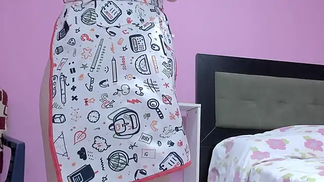 Snapshot of LolaBoobs chatting on January 30, 8:01 am LolaBoobs online show from January 30, 8:01 am