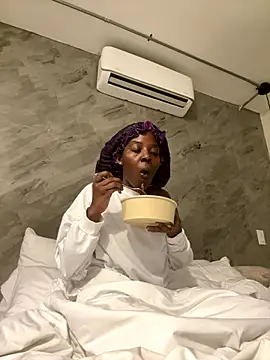 choclatepeaach online show from December 2, 12:27 am