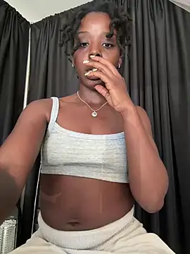 choclatepeaach online show from March 21, 10:13 pm