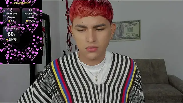 Snapshot of Lyam_ap chatting on December 17, 8:45 am Lyam ap online show from December 17, 8:45 am