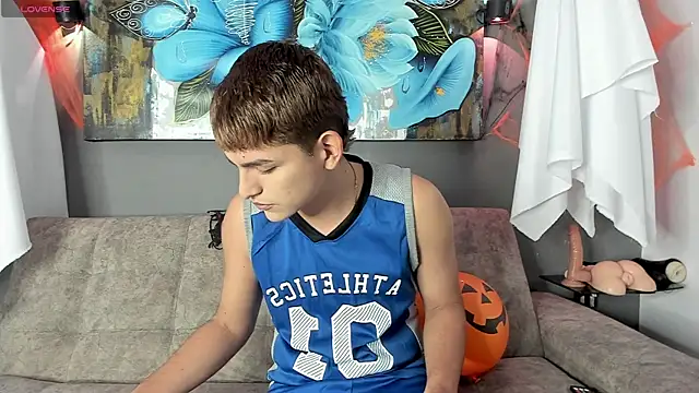 Snapshot of Lyam_ap chatting on October 19, 6:52 pm Lyam ap online show from October 19, 6:52 pm