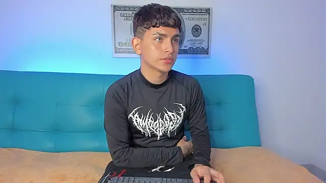 Lyam ap online show from April 21, 7:14 am