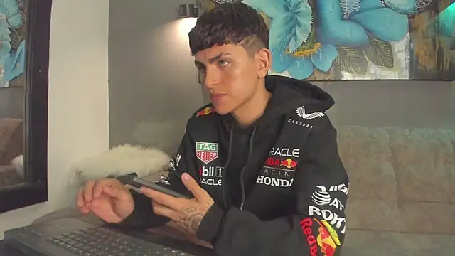 Lyam ap online show from April 23, 10:25 am