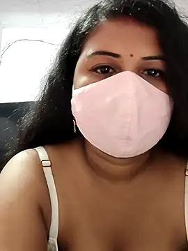 Snapshot of Dr_Chhaya chatting on July 23, 4:10 am Dr Chhaya online show from July 23, 4:10 am