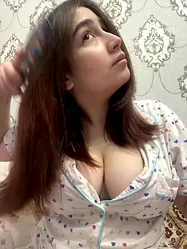 Snapshot of StormBeverly chatting on December 16, 1:16 pm StormBeverly online show from December 16, 1:16 pm