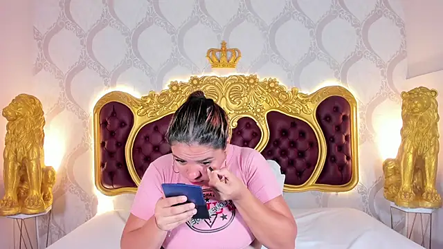 KendralHolson online show from November 9, 4:22 am