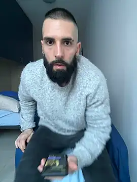 Snapshot of Gioeltoro89 chatting on February 20, 4:18 pm Gioeltoro89 online show from February 20, 4:18 pm