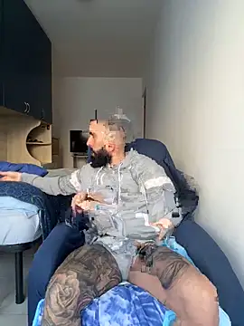 Snapshot of Gioeltoro89 chatting on February 22, 3:43 pm Gioeltoro89 online show from February 22, 3:43 pm