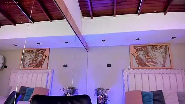 ebbafernandez  online show from April 19, 12:15 pm