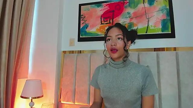 AntonellaHall  online show from March 13, 12:02 pm