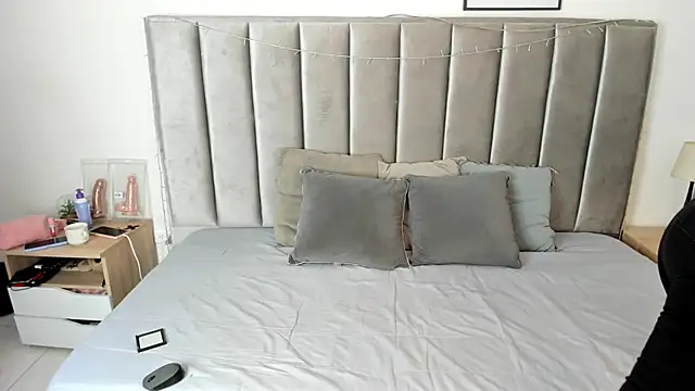 Emmy-Turnner online show from March 15, 8:10 pm