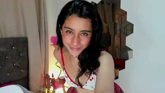 Snapshot of Alyssa_jones chatting on March 3, 8:48 pm Alyssa jones online show from March 3, 8:48 pm