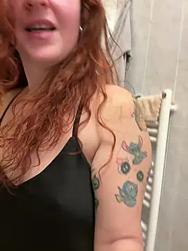 Snapshot of Nala_95 chatting on December 19, 5:18 pm Nala 95 online show from December 19, 5:18 pm