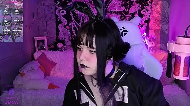 ClaireFaers  online show from November 24, 5:56 pm