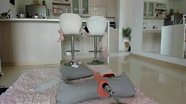 laupalacio777 online show from March 3, 7:39 pm