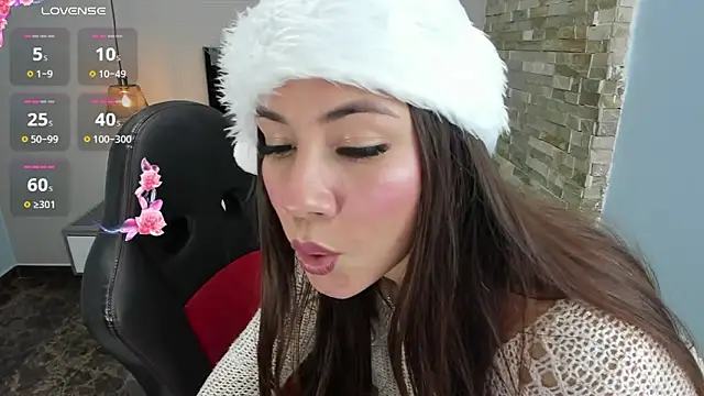 Snapshot of LIANEUMANN chatting on December 18, 10:35 pm LIANEUMANN online show from December 18, 10:35 pm