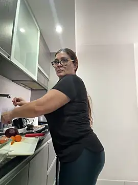 AntonellaAlondra4 online show from June 7, 7:28 pm