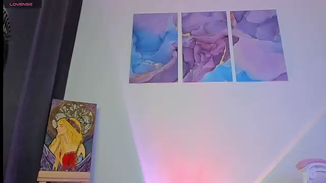 Snapshot of Pretty__zoe chatting on February 24, 3:23 am Pretty  zoe online show from February 24, 3:23 am