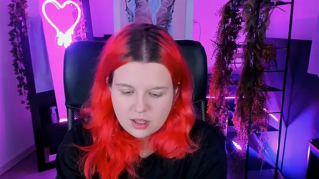 NielletaBlossom online show from February 7, 5:29 pm