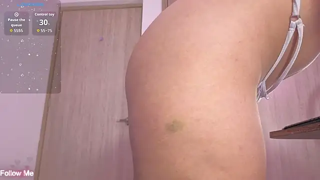 sweetnaughty candy online show from October 9, 7:45 pm