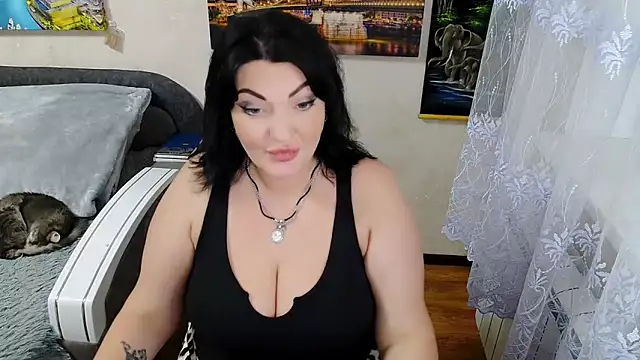 Snapshot of Lady_Boom_Wild_ chatting on November 2, 3:36 pm Lady Boom Wild online show from November 2, 3:36 pm