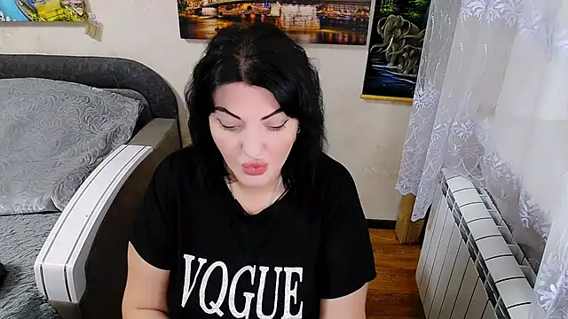 Snapshot of Lady_Boom_Wild_ chatting on November 19, 6:30 pm Lady Boom Wild online show from November 19, 6:30 pm