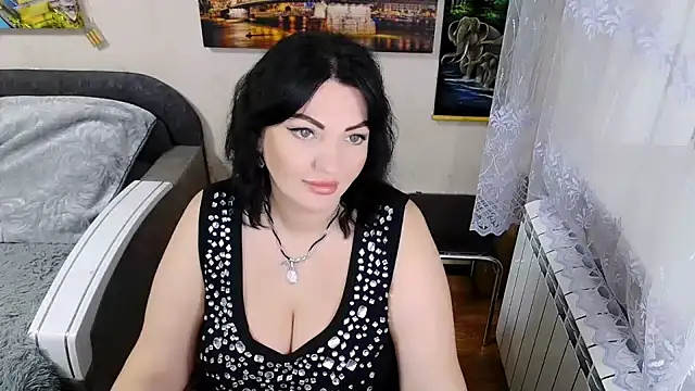 Snapshot of Lady_Boom_Wild_ chatting on December 2, 7:14 am Lady Boom Wild online show from December 2, 7:14 am