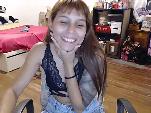 bunnylolaa4 online show from February 10, 1:03 am