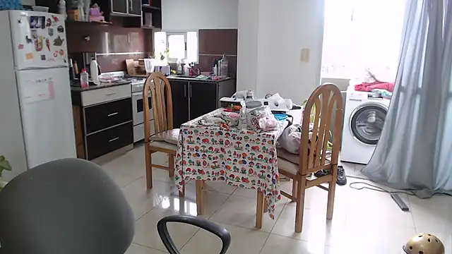 bunnylolaa4 online show from April 2, 11:52 am