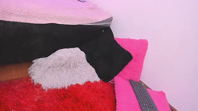 DesireSweet online show from February 3, 4:57 am