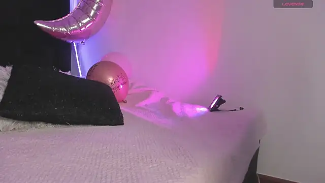 DesireSweet online show from March 12, 4:41 am