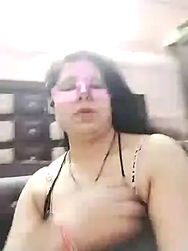 Snapshot of bobbyronak chatting on December 16, 6:38 pm bobbyronak online show from December 16, 6:38 pm